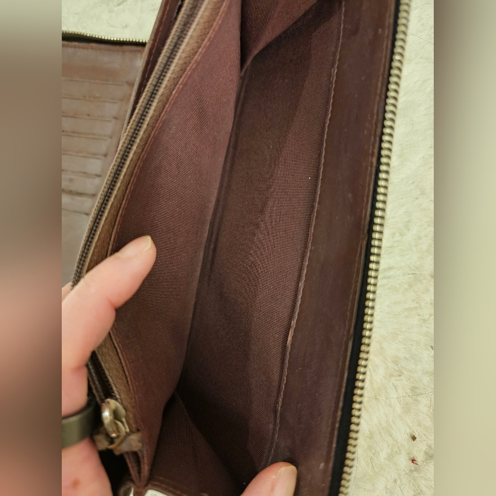 Chanel Oversized Lambskin Organizer Wallet - Picture 9 of 14